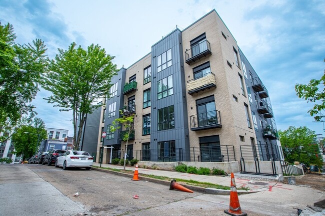 Building Photo - Charming 1 BR/1 BA Condo in Trinidad!