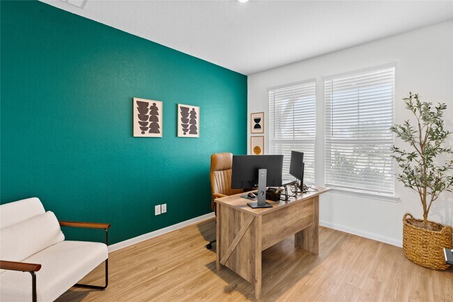 Foto del edificio - 23439 Wrexham St