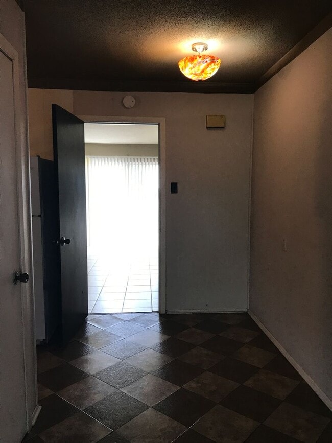 Building Photo - 1721 White St # 3 - Alexandria