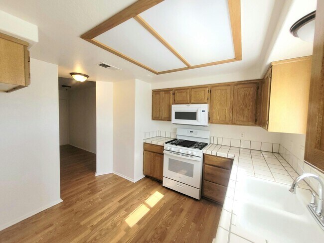 Foto del edificio - 9230 Karen Ave