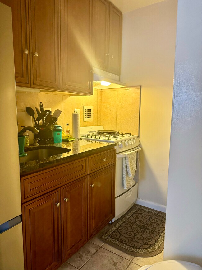 5500 Friendship Blvd Unit 1624N, Chevy Chase, MD 20815 Condo for Rent