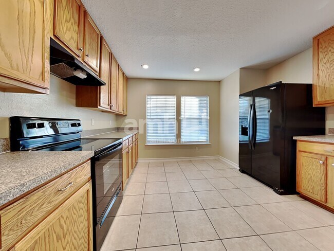 Foto del edificio - 9684 Hazel Lake Dr