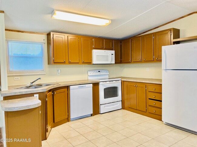Building Photo - 1299 Sawmill Hwy