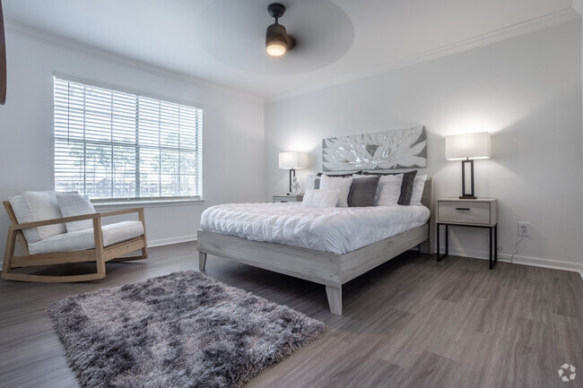 Master Bedroom - Lakeview Apartments