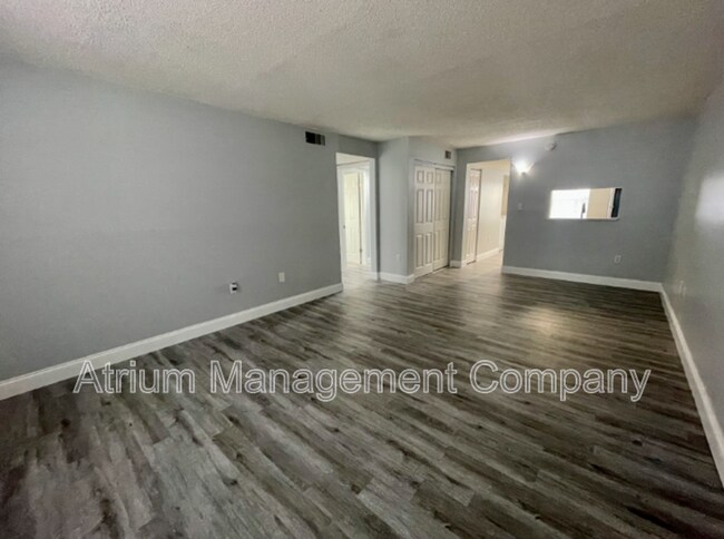 Foto del edificio - 5305 N Boulevard