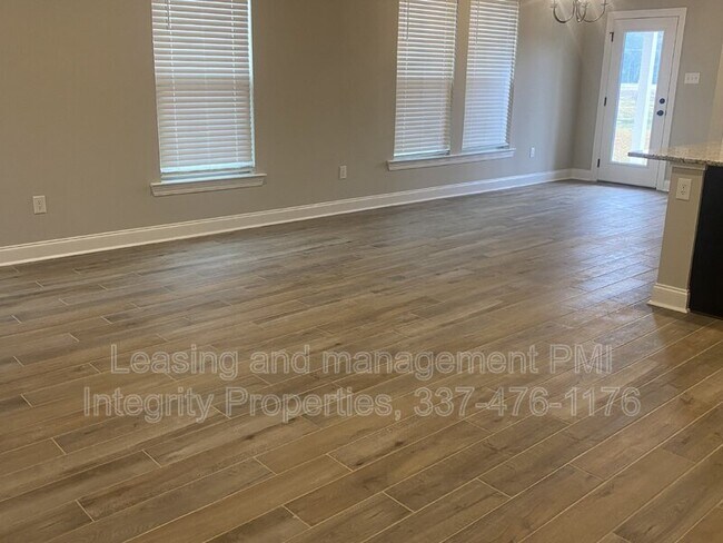 Building Photo - 109 Interpreter St