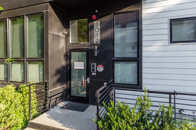 Entrance - 1012 Harvard St NW