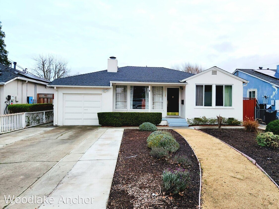 Foto principal - 2 br, 1 bath House - 3328 Bay Road