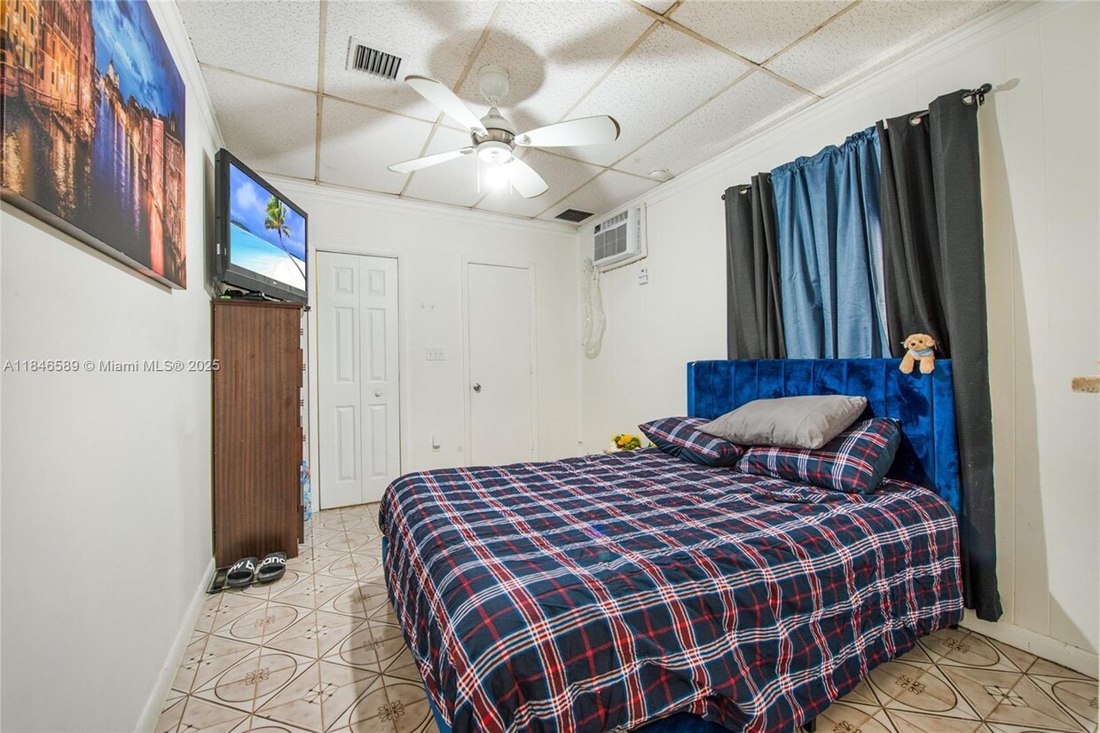 Foto del edificio - 4521 SW 5th Terrace