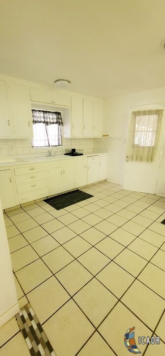 Foto del edificio - 118 B St