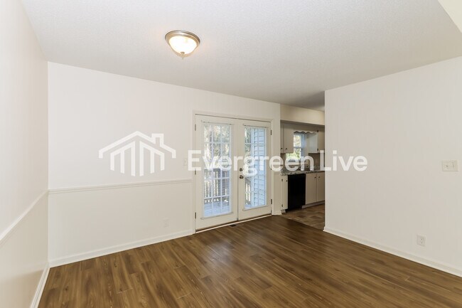 Building Photo - 1028 Thurmond St