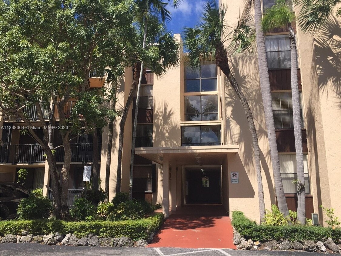 14211 N Kendall Dr Unit 201E, Miami, FL 33186 Condo for Rent in Miami