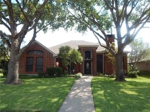 Building Photo - 4208 Meadowdale Dr