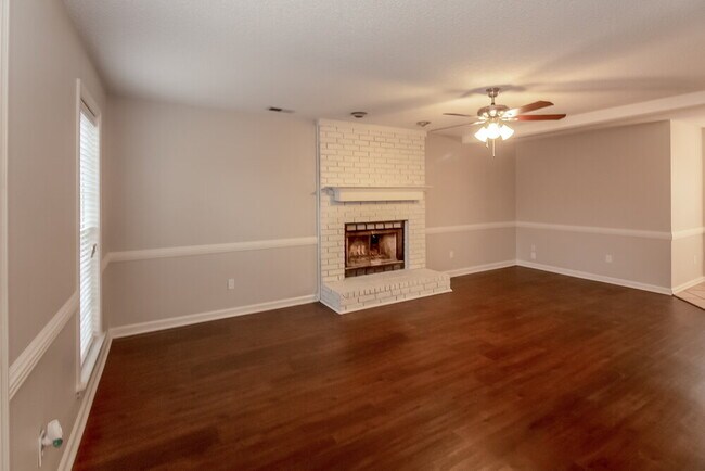 Building Photo - 7477 Olivia Hill Dr