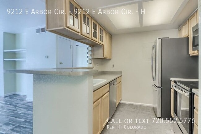 Foto del edificio - 9212 E Arbor Cir