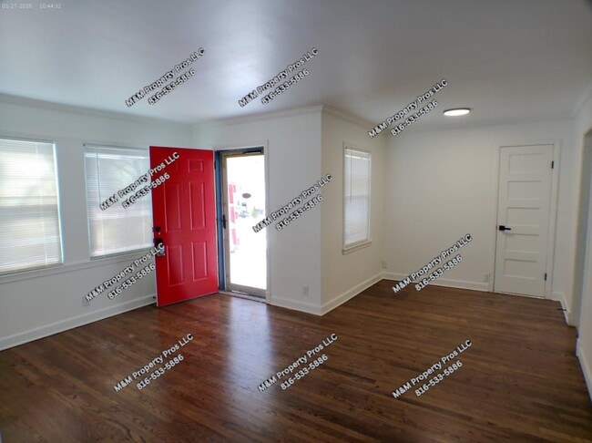 Foto del edificio - 1210 W 25th Terrace