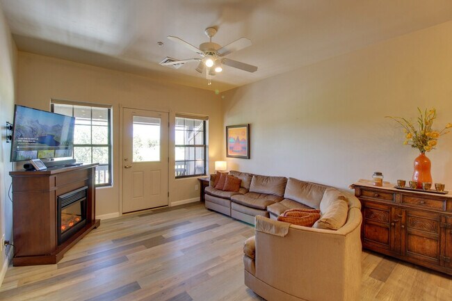 Foto del edificio - 2373 Quarter Horse Trl