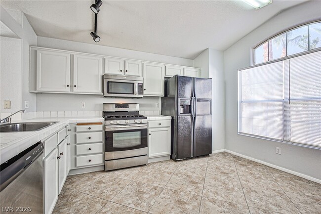 Building Photo - 3432 Meridale Dr