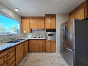 Building Photo - 1018 Camino Carlos Rey
