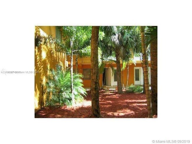 Foto del edificio - 7901 SW 64th Ave