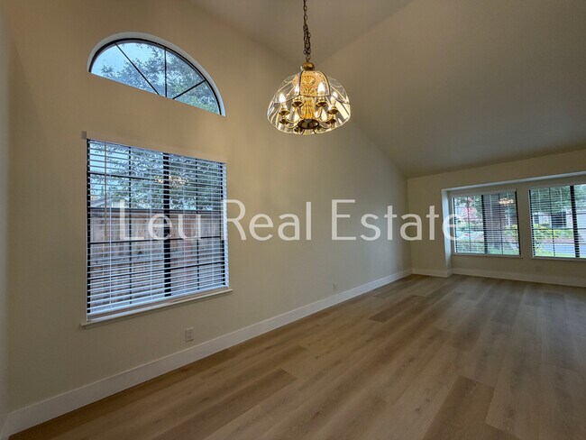 Foto del edificio - 167 Stonington Way