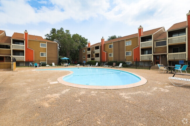Building Photo - Village Park at Cedarbrooke