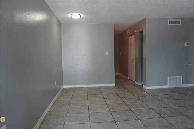Building Photo - 12401 Oak Cedar Pl