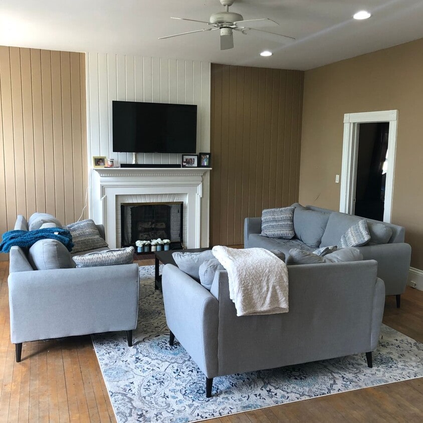 Foto principal - 544 N Main St