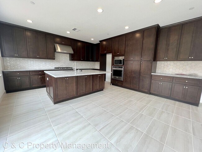 Building Photo - 4 br, 3 bath House - 274 Sandy Gulch Dr