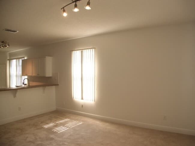 Building Photo - 244 Cotswold Cir