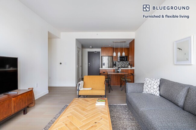Foto del edificio - 225 S Grand Ave
