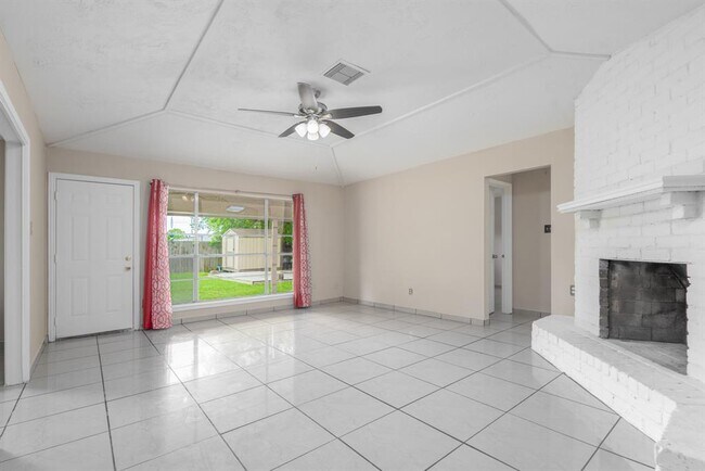 Foto del edificio - 9919 Overview Dr