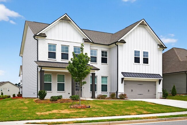 Building Photo - 4407 Silver Oak Dr