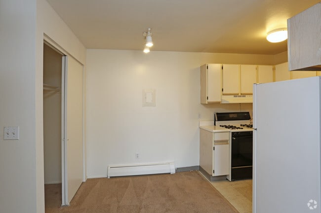 Interior Photo - La Vue Lake Apartments