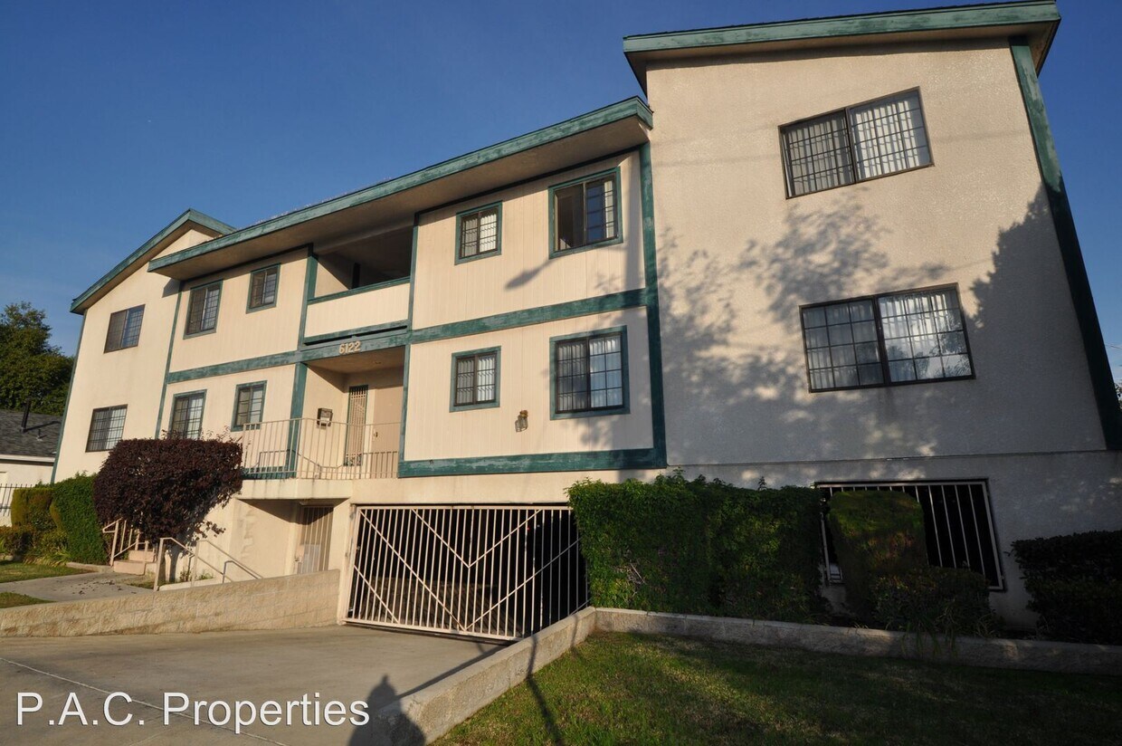 Foto principal - 6122 Colfax Ave