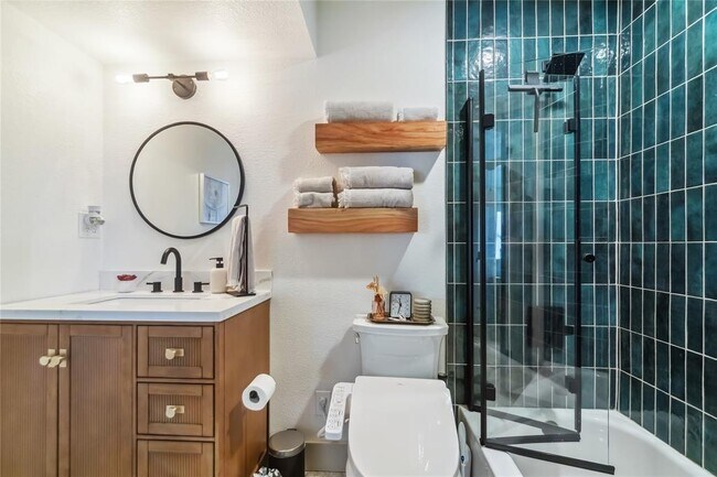 Foto del edificio - 1313 E 52nd St