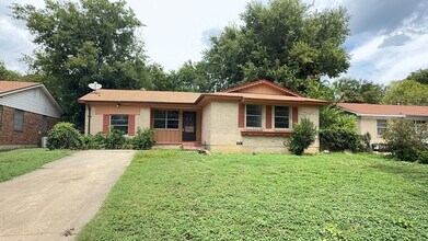 Building Photo - 1311 Missouri Ave