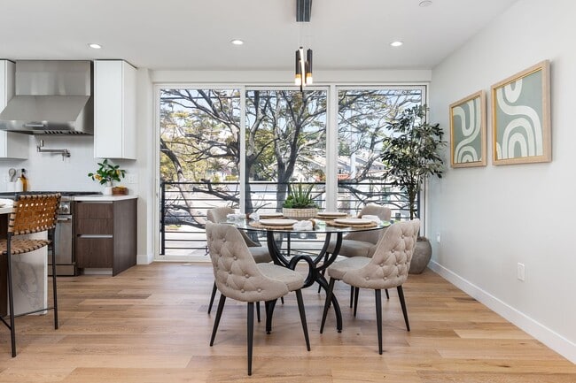 Foto del edificio - Brand New LUXURY 2026 Construction Homes in Silverlake!