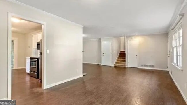 Building Photo - 2091 Ellwyn Dr