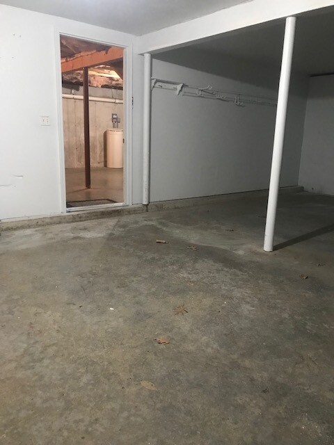 Building Photo - 157 Chase Rd