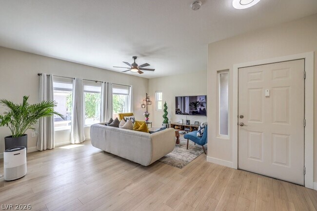 Foto del edificio - 820 Titan Peak Pl