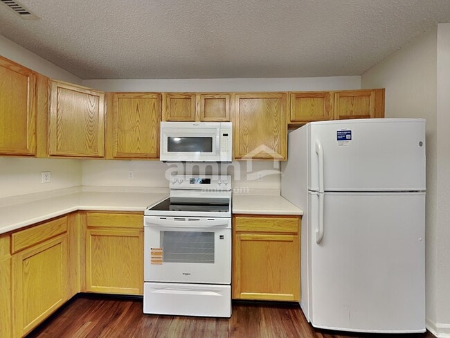 Building Photo - 10167 Hatherley Way