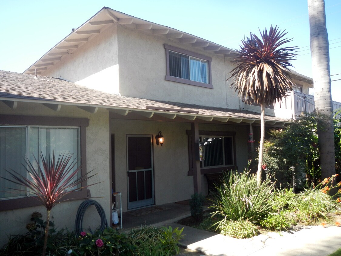 Foto del edificio - 16181 Ganges Lane #3, Huntington Beach, CA 92647