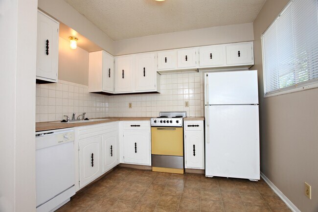 Foto del edificio - 7345 Newell St