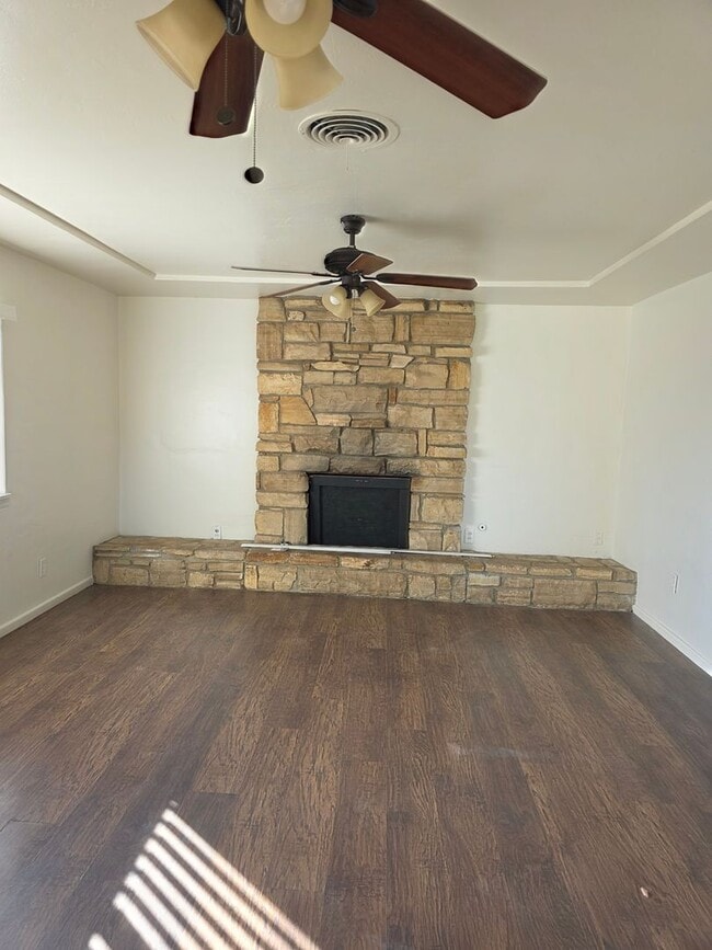 Building Photo - 230- 3988p -6210 &amp; 6212 Wright Ave. - AS