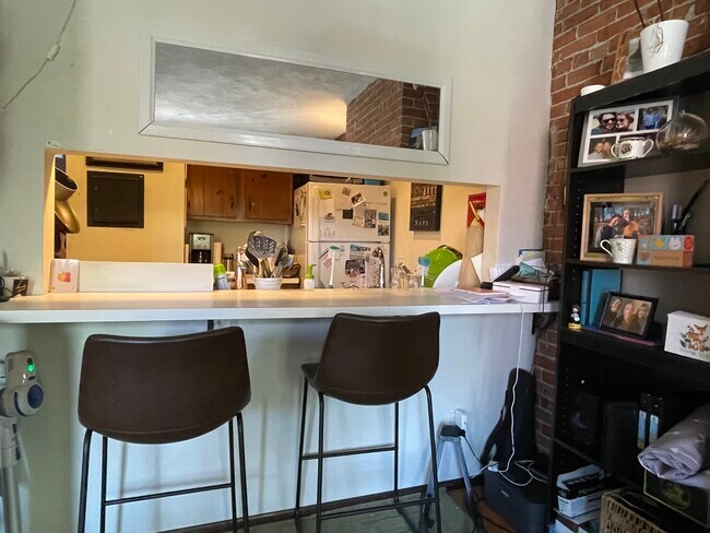 Foto del edificio - 406 Columbus Ave