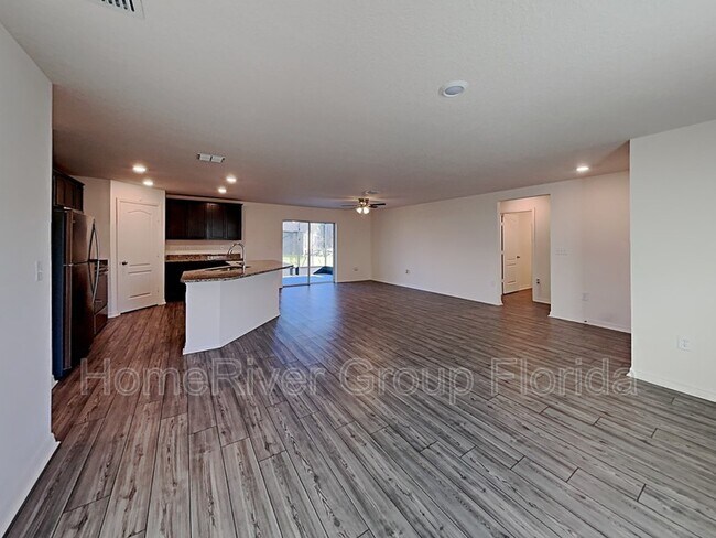 Foto del edificio - 424 Ohio Ln