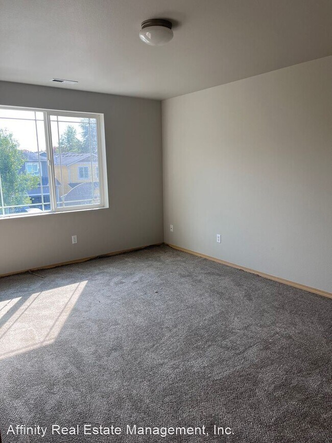 Foto del edificio - 3 br, 2.5 bath House - 7241 177th Street East