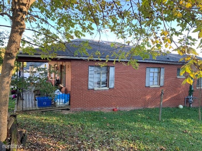 Building Photo - 3100 US-60