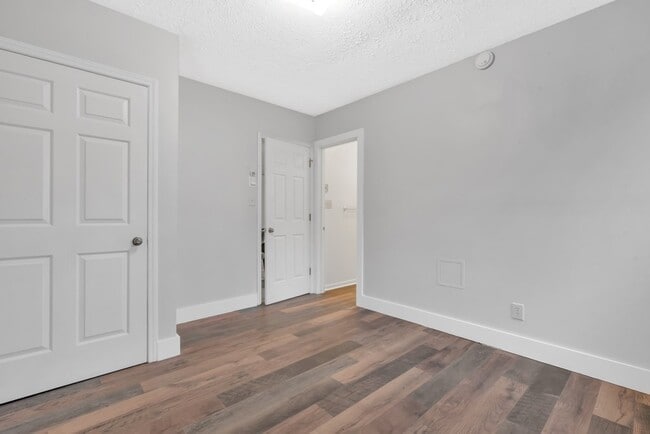 Building Photo - 53 Tupper Rd